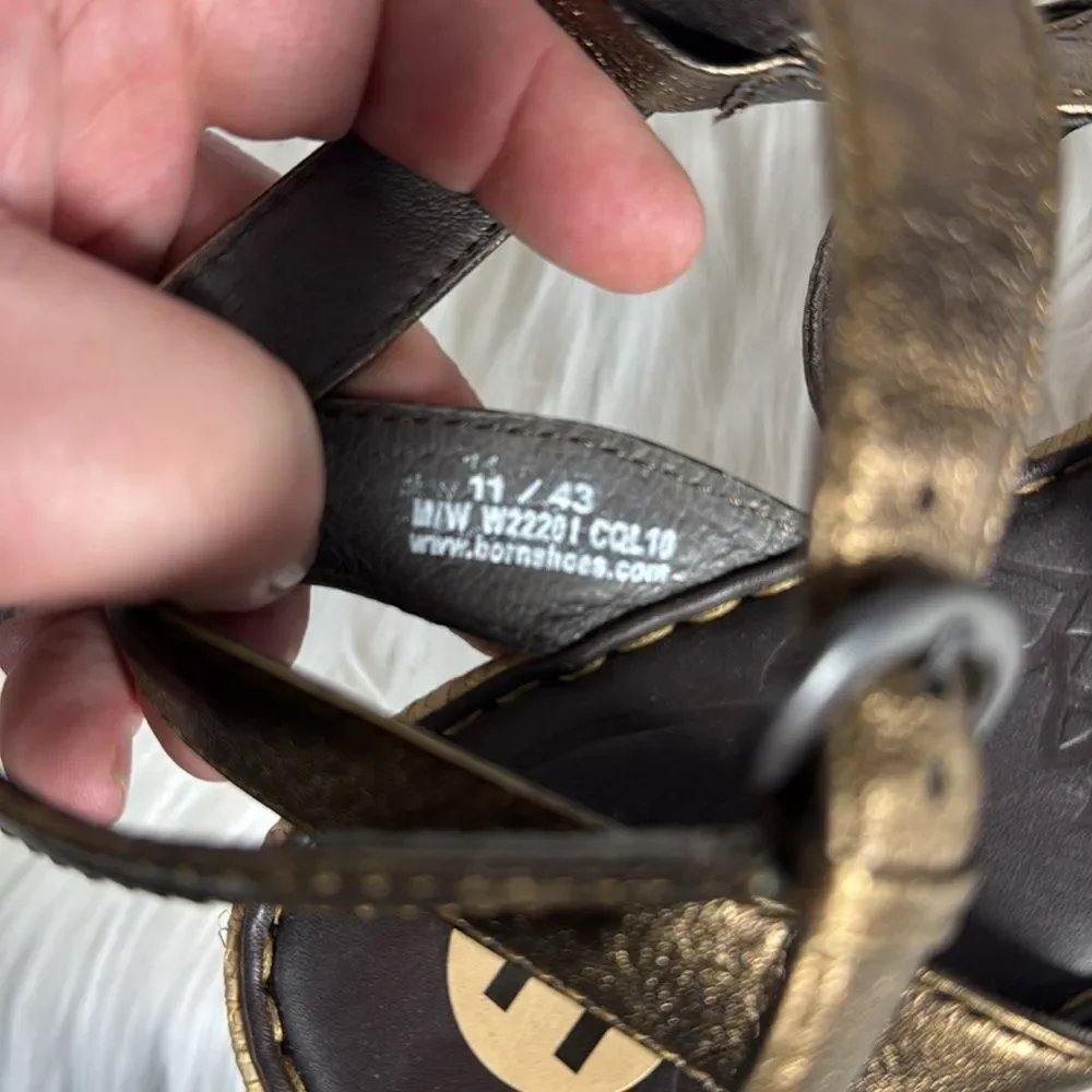 Born NWOT Bronze Metallic Leather Women's Wedge‎ Espadrille Sandals Sz 11